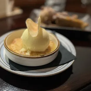 Pineapple sorbet with roasted pineapple