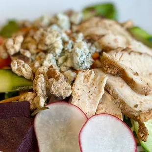 Chicken, Walnut, and Gorgonzola Salad