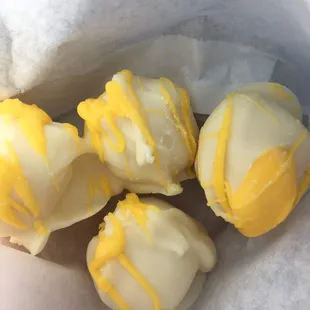 Lemon truffles