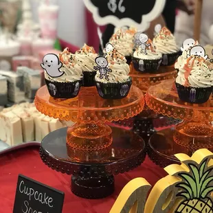 Cool soaps- looks good enough to eat!