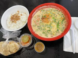 +62 Street Food