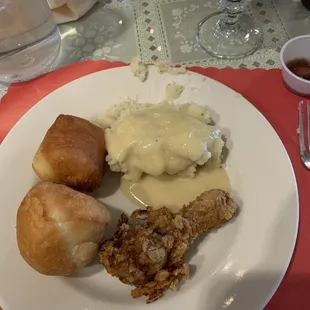 Fried chicken buffet on Sunday's at the Seasons Hotel! Amazing!