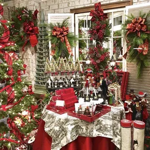 Holiday Open House is November 2-4, 2018