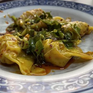 34. Wonton with Chili Oil Lunch