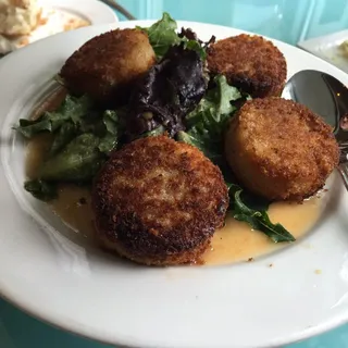 Dungeness Crab Cakes