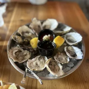 Fresh oysters