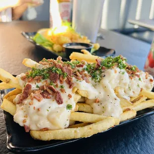 Chowder fries - happy hour