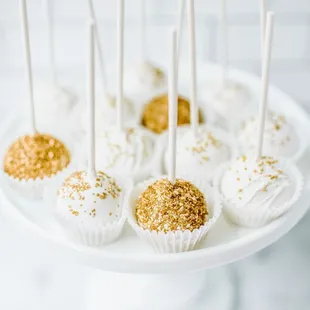 Gold &amp; White Cake Pops