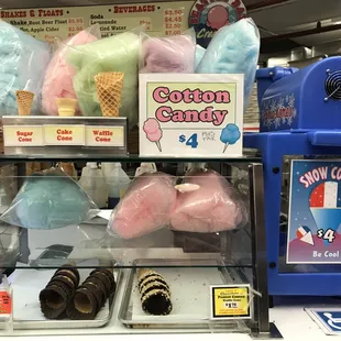  a cotton candy machine