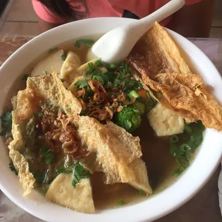 18. Wonton Egg Noodle Soup