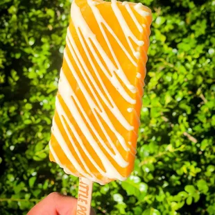 Lilikoi Fruity pop with white chocolate drizzle @shelbyfoodadventure