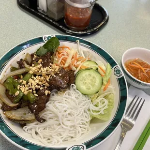 Lemon grass beef with vermicelli noodle (side fish sauce)