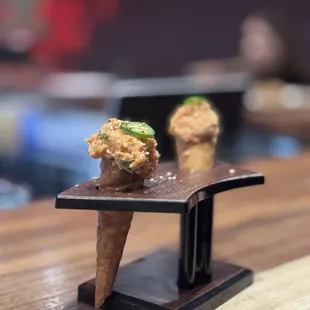 spicy tuna cones