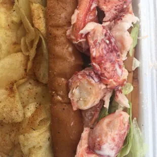 Lobster roll and spicy potato chips