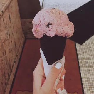 Raspberry Chocolate Chip Ice Cream