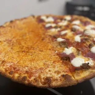 Half Cheese &quot;Brooklyn classic&quot; &amp; Half The Nolita
