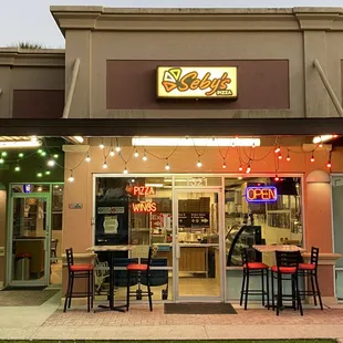 Seby&apos;s Pizza - Winter Park