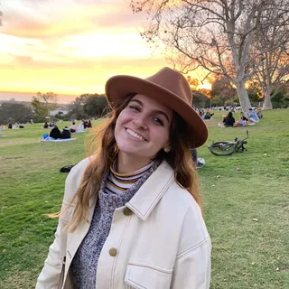 Gwen H.
