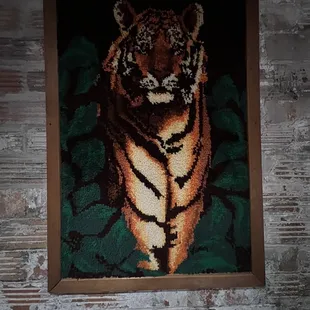 a picture of a tiger