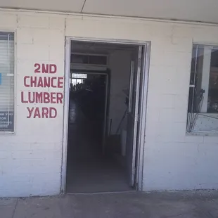 Backside entrance, characteristic of classic hardware shops/lumber yards. (see former W.H. Powell yards in Missouri)