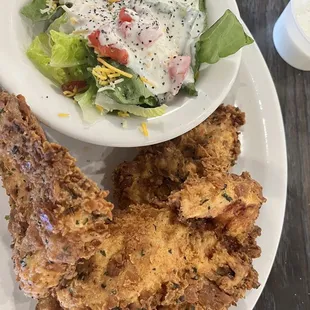 Chicken Tenders w a side salad. OUTSTANDING.