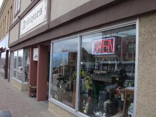 Antiques Downtown