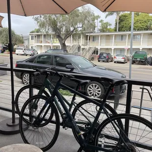 Plenty of space on the patio we even fit our bikes behind us!