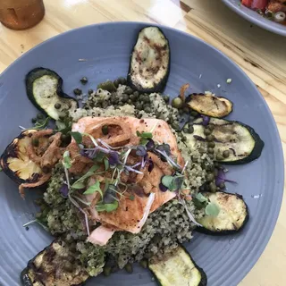 Wild Caught Salmon Quinoa Plate