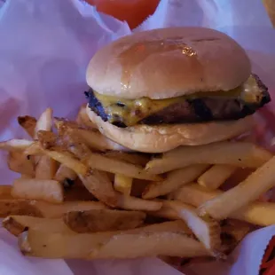 1/4lb burger + fries