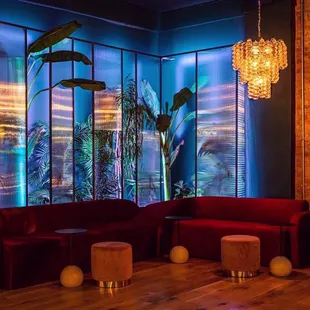 Reservable Couch Space