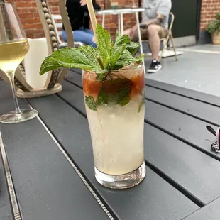 Life of leisure cocktail