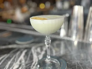 Knowledge Bar & Social Room