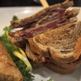 Reuben with a side of Gouda