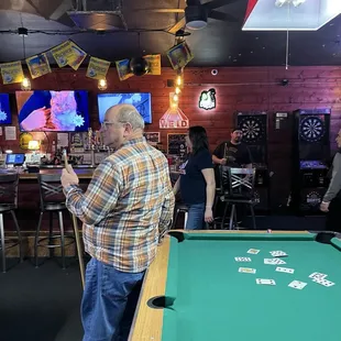 Mario getting ready to draw