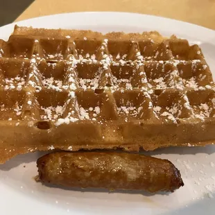 Kids waffle with turkey sausage