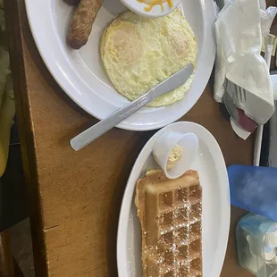 Farmer Platter was delicious. The only thing that wasn't perfect was my waffle. It was nice, not crowded yet since it was Easter.
