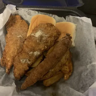 Chicken 3 Piece Tender Meal (Served w/Sides)