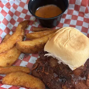 Hot Honey Sliders (Served w/Sides)