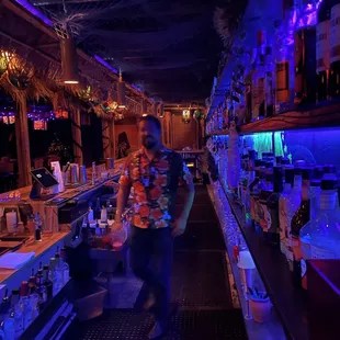 Great service, perfect drinks and excellent vibes!
