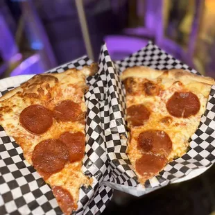 Pepperoni pizza