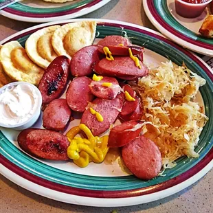 Kielbasa Kraut n Pierogi