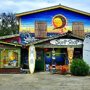 SECRET SPOT SURF SHOP