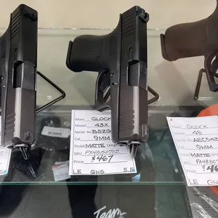 Glock 43X with glow front sight.