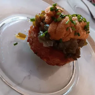 Uni 3/5 Odd. Hot Savoury Corn Cake Cold Uni. Maybe A Hint Of Sweetness To Highlight The Uni? Alas The Uni Lacked It&apos;s Inherit Sweetness Too.