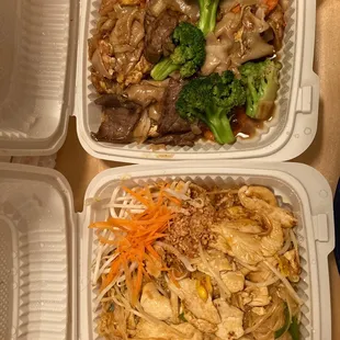 Phad se ew beef &amp; Phad Thai Chix Tamarind!