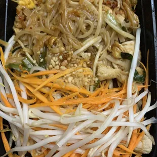 Chicken pad Thai