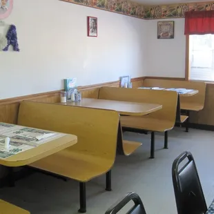 sushi and sashimi, interior