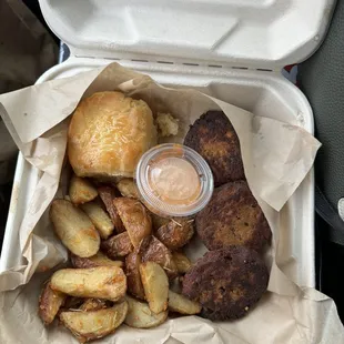 Salmon croquettes, potatoes and biscuit