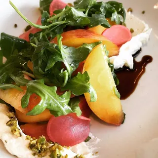 GA Peach & Arugula Salad