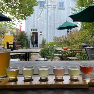 ows a flight of cidery